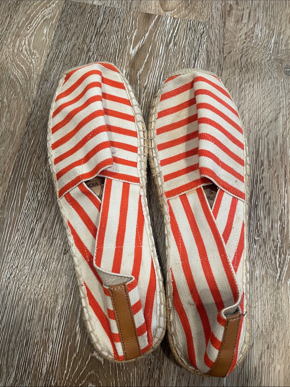 VIONIC striped espadrille size 11